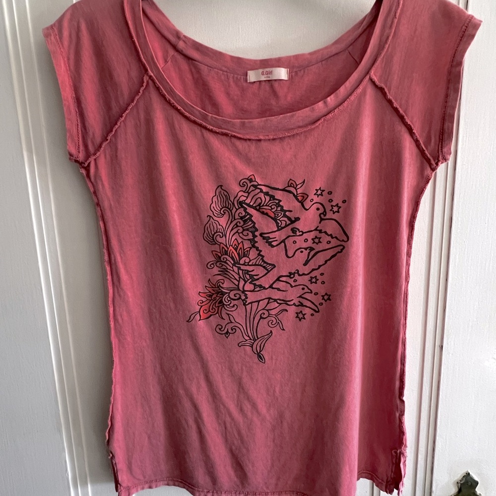 90s-Era G Girl T-shirt. Pink with fun print.